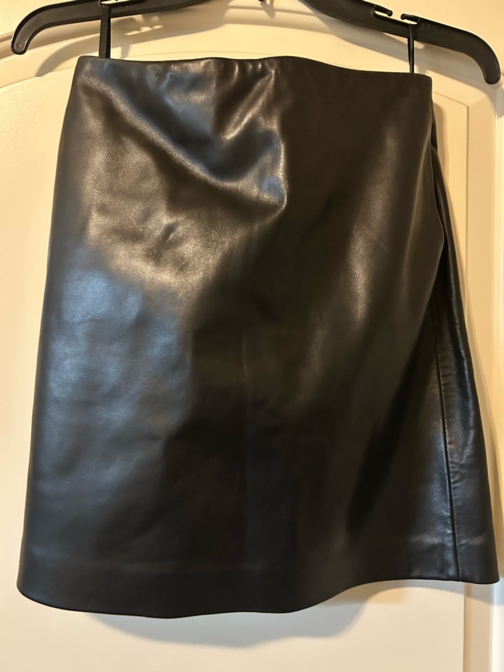 Banana Republic - Black 100% Lamb Leather Mini Skirt Sz 2 “26 Waist